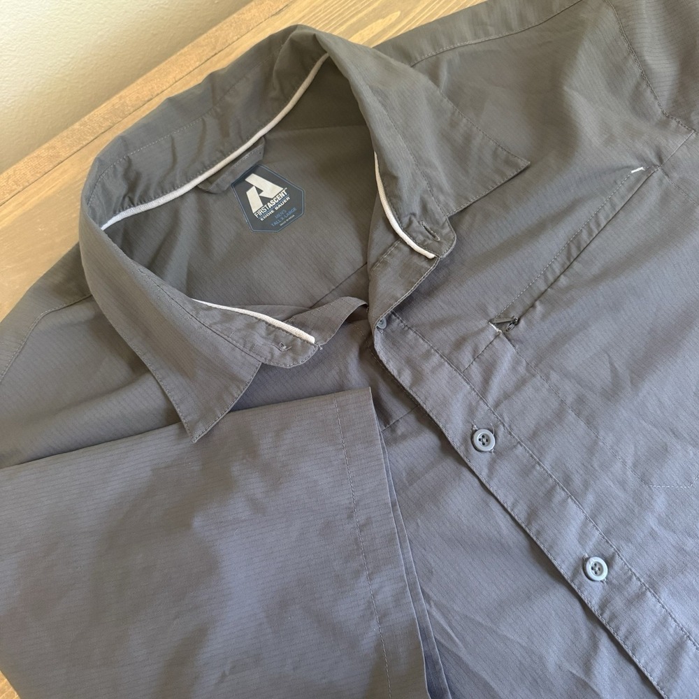 Eddie Bauer Men's Tall XXL Grey First Ascent Short Sleeve Button Up Shirt Collar